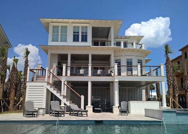 812 Ocean / Oceanfront / Lands End / Pool / Spa / Elevator