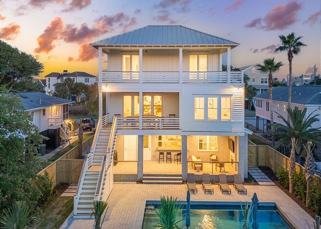 619 Carolina / C Escape / Brand New Custom Home With Pool